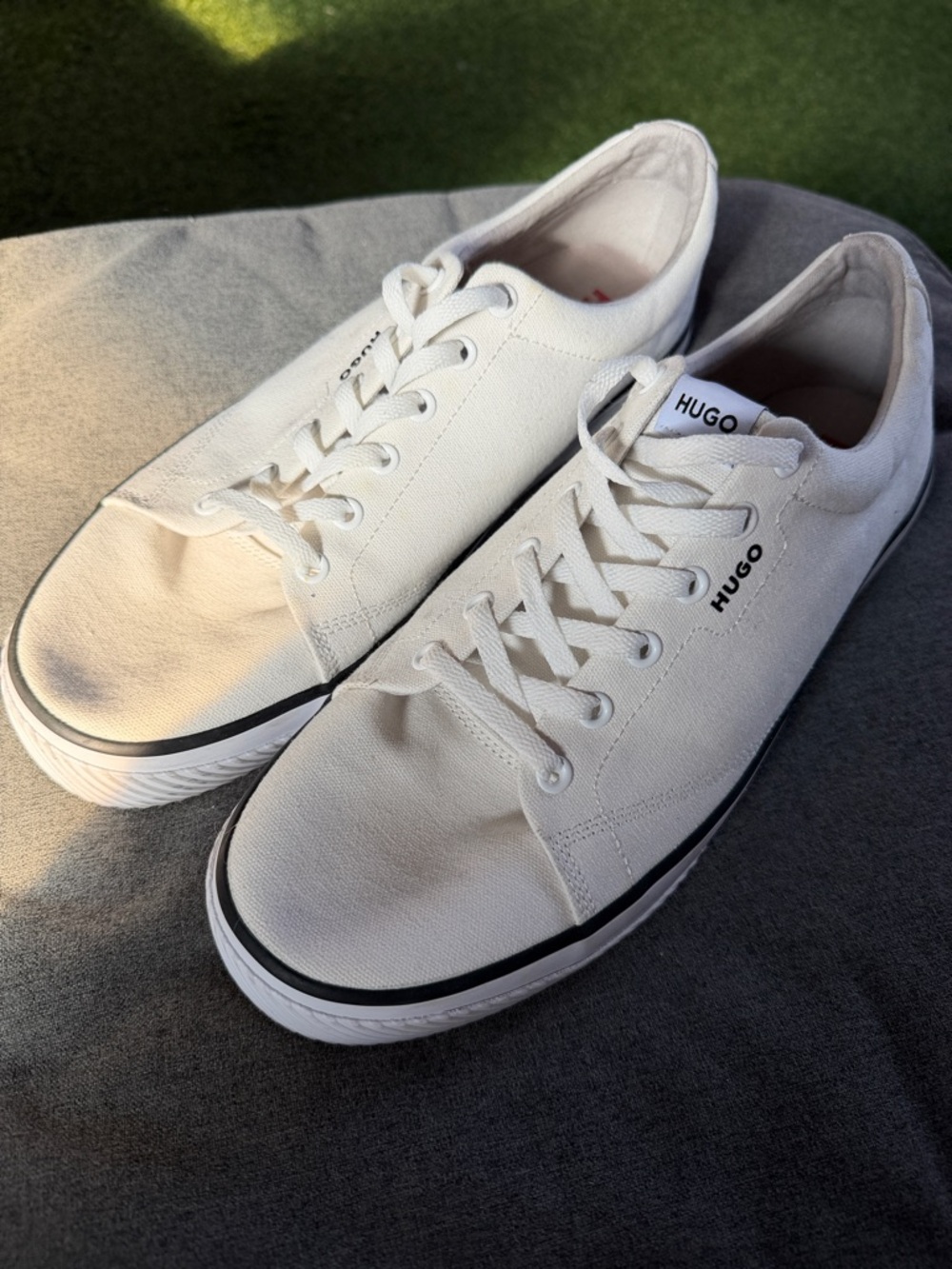HUGO White Low-Top Canvas Sneakers with Black Trim